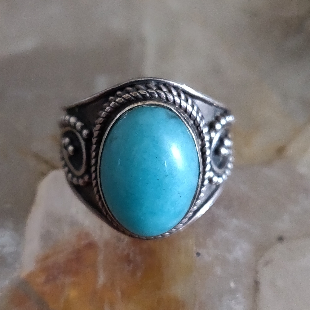 Chalcedony Sterling Silver Ring - Picture 1 of 8